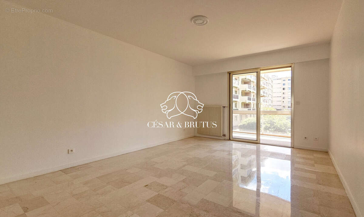 Appartement à LYON-6E