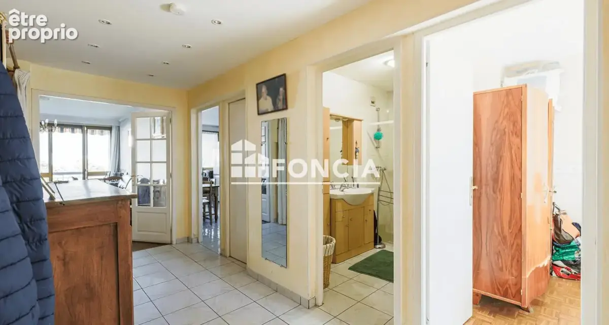 T4 avec balcon et cave - possibilite garage - photo 6