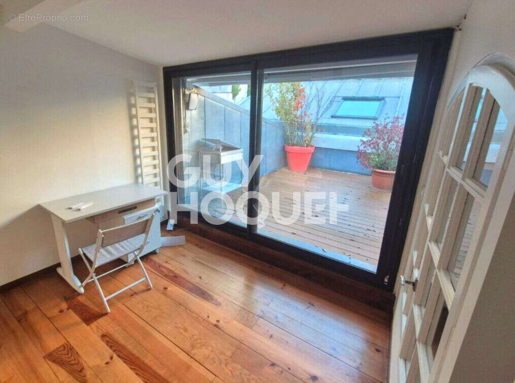 Maison à PARIS-18E