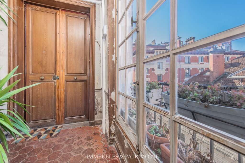 Appartement à PARIS-3E