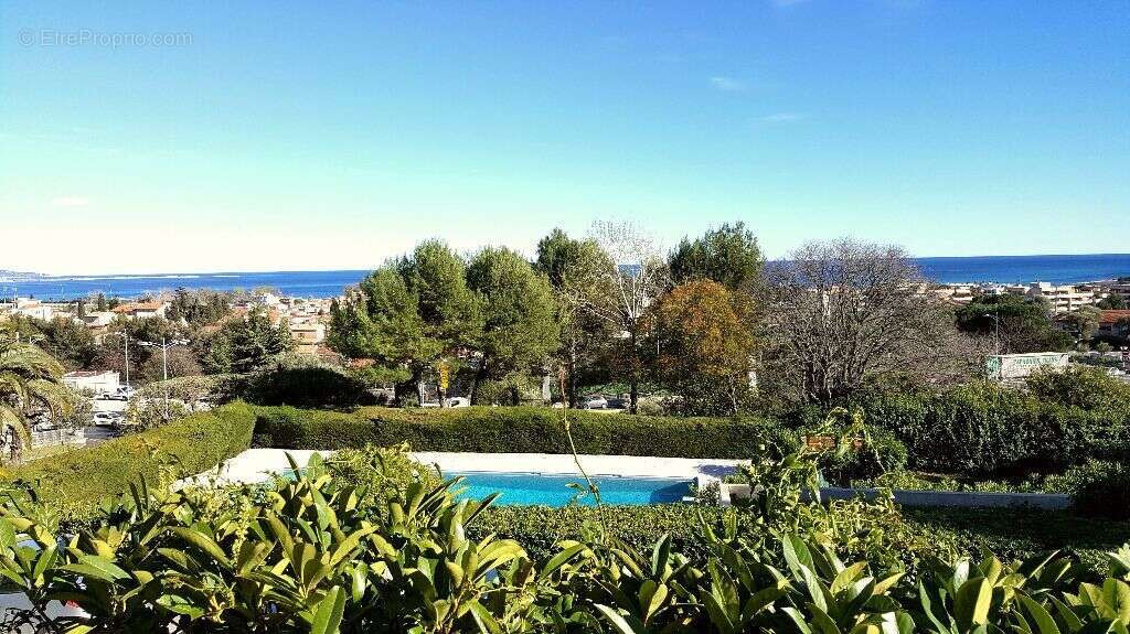 Appartement à VILLENEUVE-LOUBET