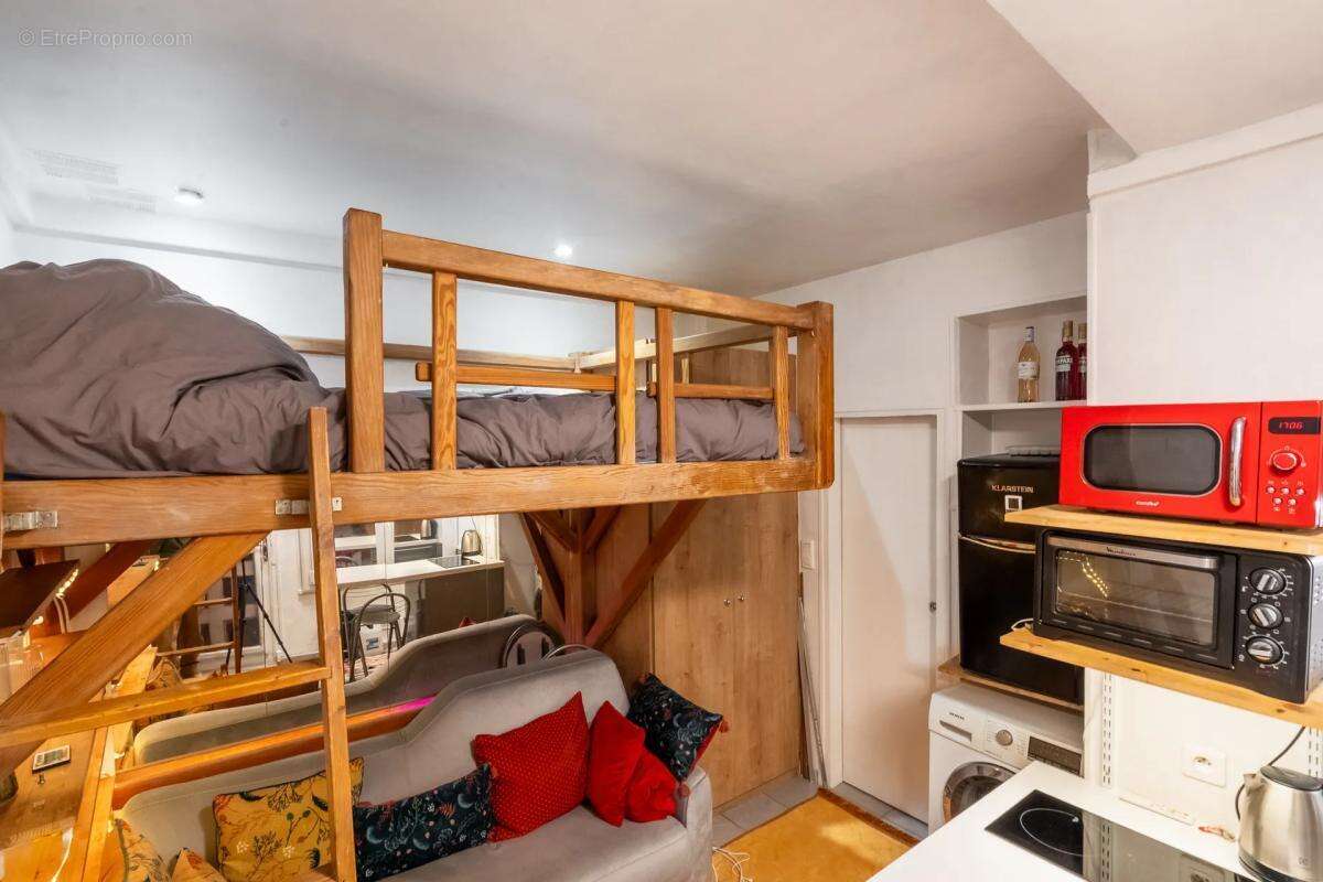 Appartement à PARIS-20E