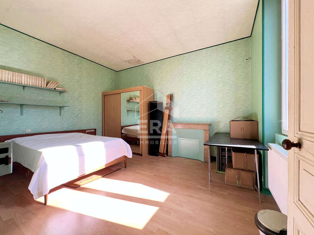 Maison à LA COURONNE