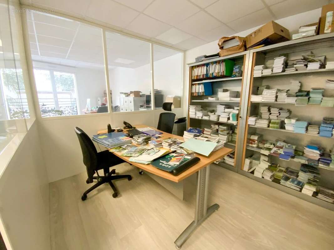 Commerce à LE RAINCY