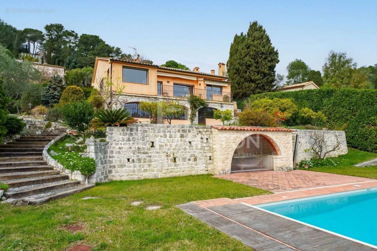 Maison à LA COLLE-SUR-LOUP