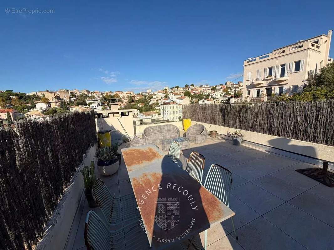 Appartement à MARSEILLE-7E