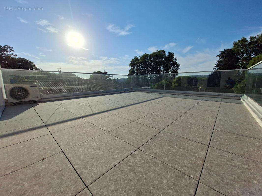  comme une villa suspendu ... des terrasses à perte de vue et le charme d'une demeure de caractère - photo 7
