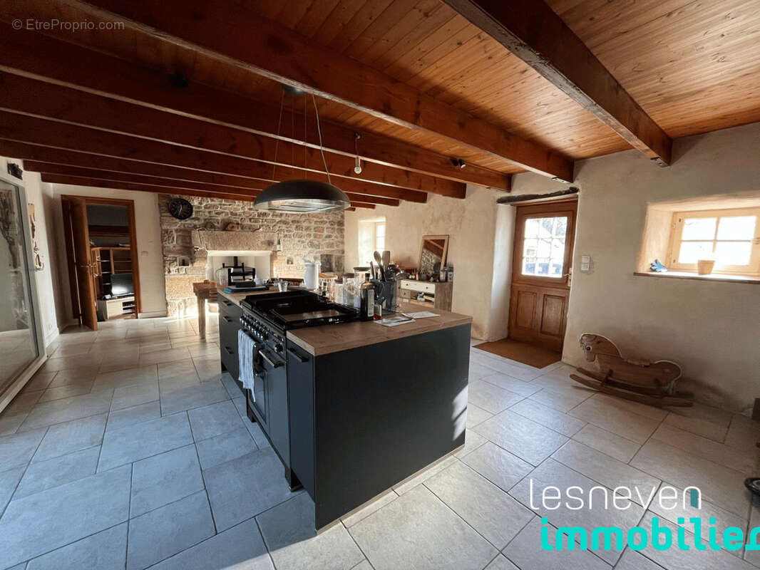 Maison à PLOUDANIEL