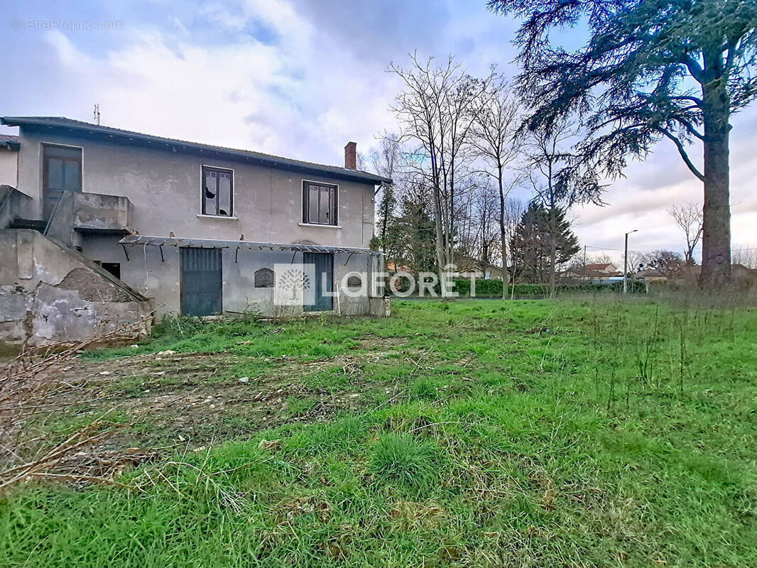 Maison à TAPONAS