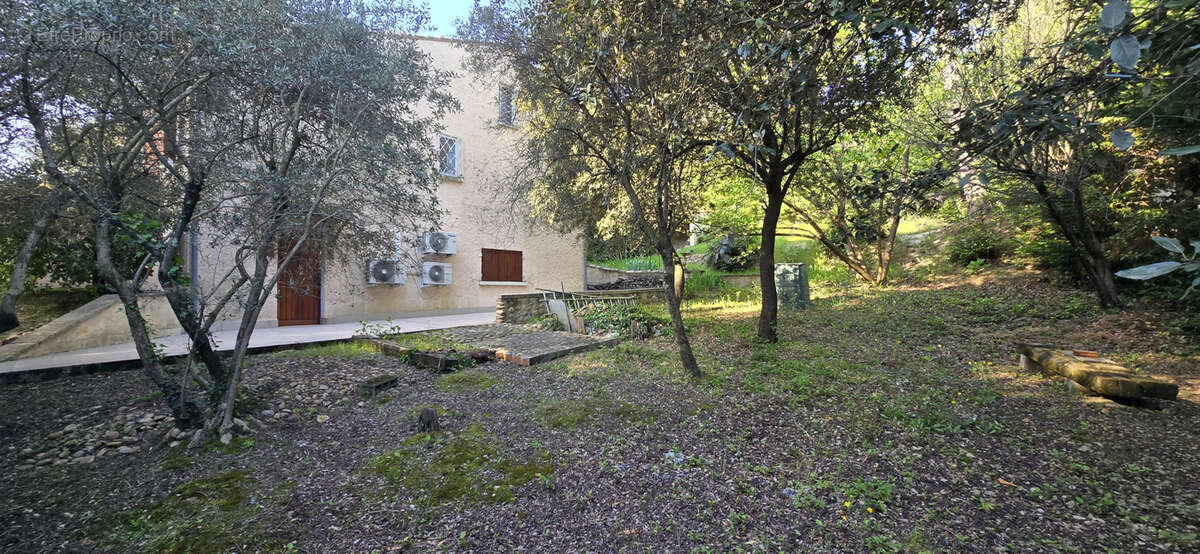 Maison à JONQUERETTES