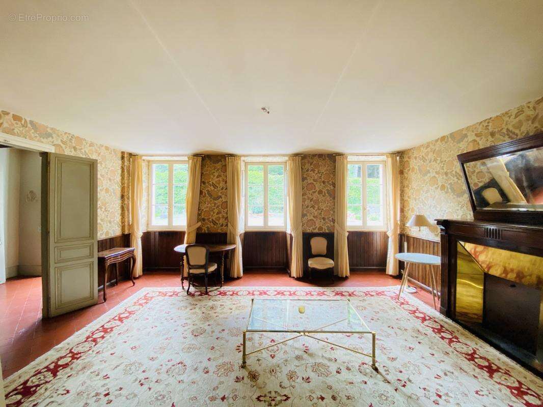 Maison à LES MARTYS