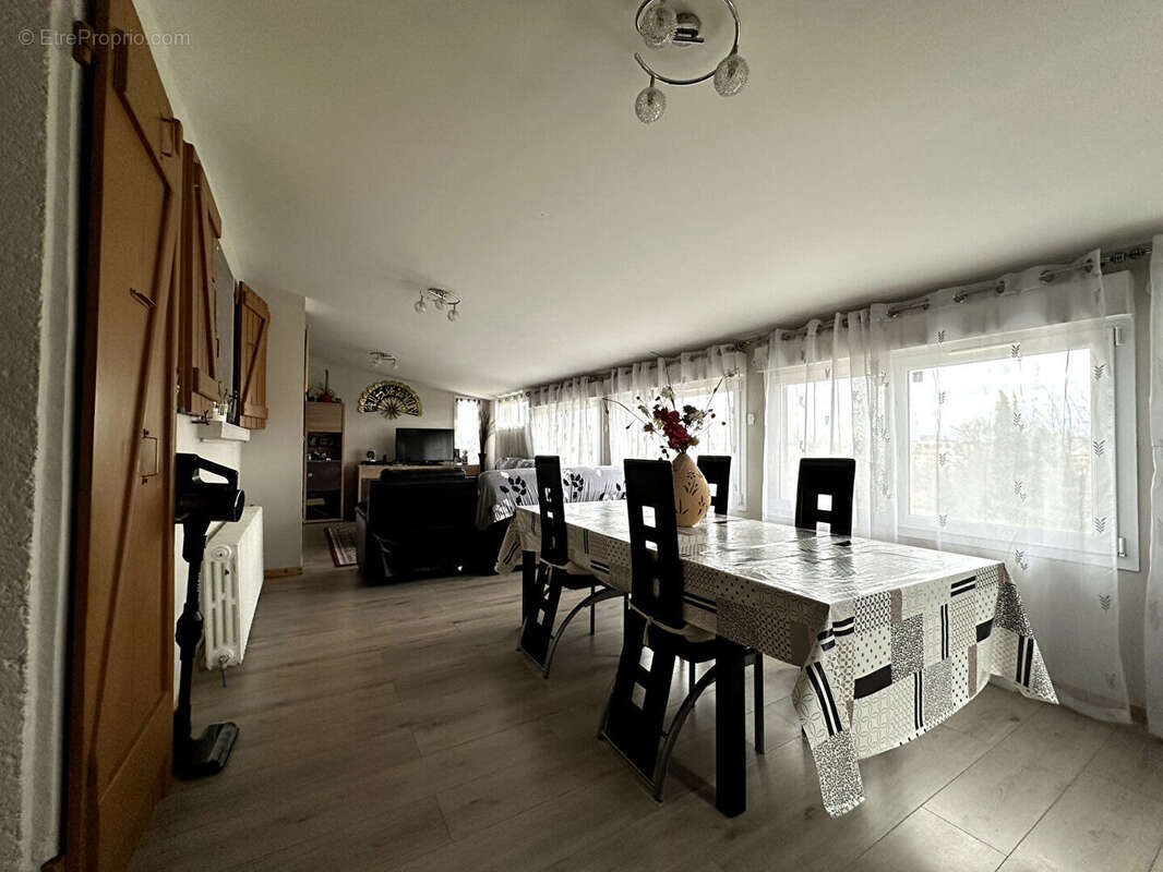 Maison à VENISSIEUX