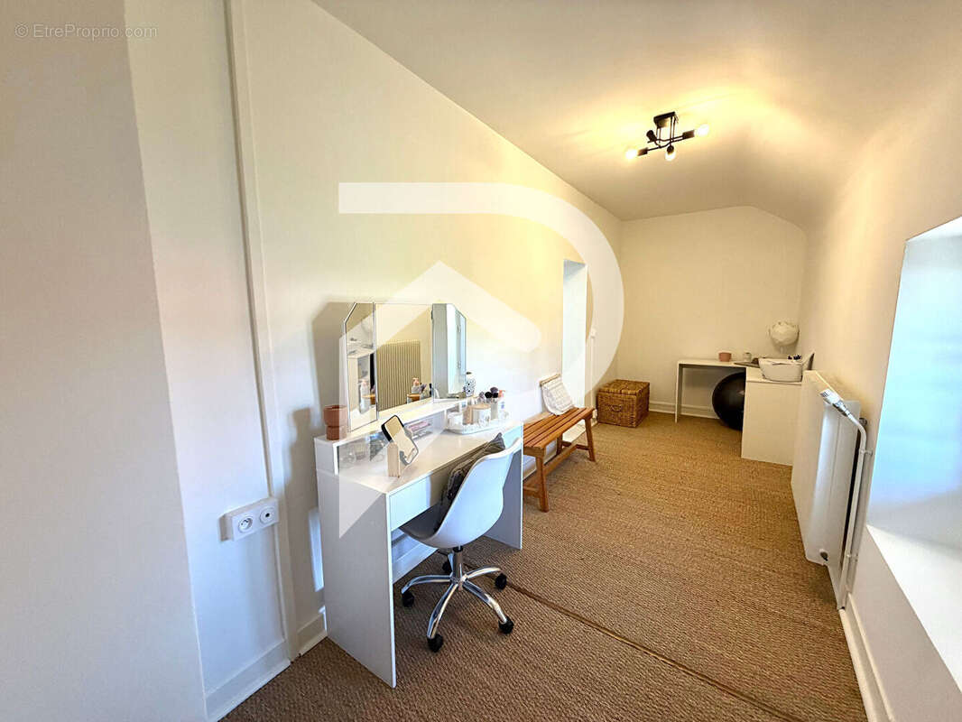 Maison Béarnaise Labastide-Cézéracq 7 pièces 177 m² - photo 13