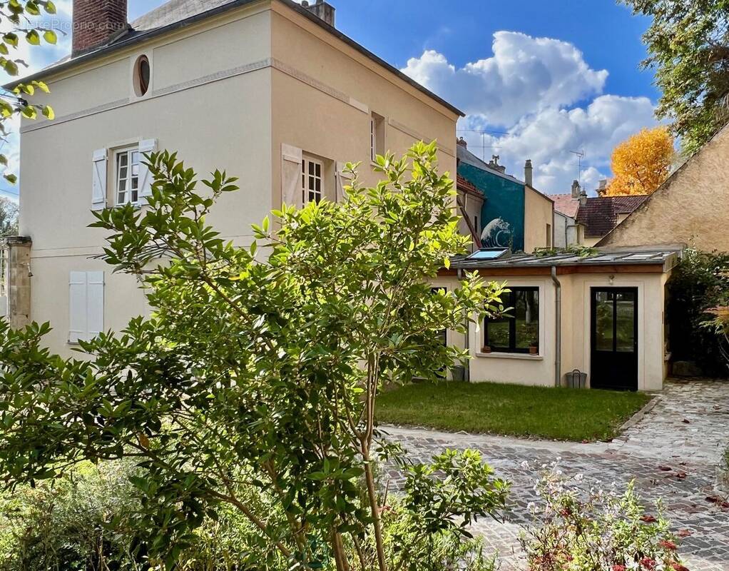Maison à VETHEUIL