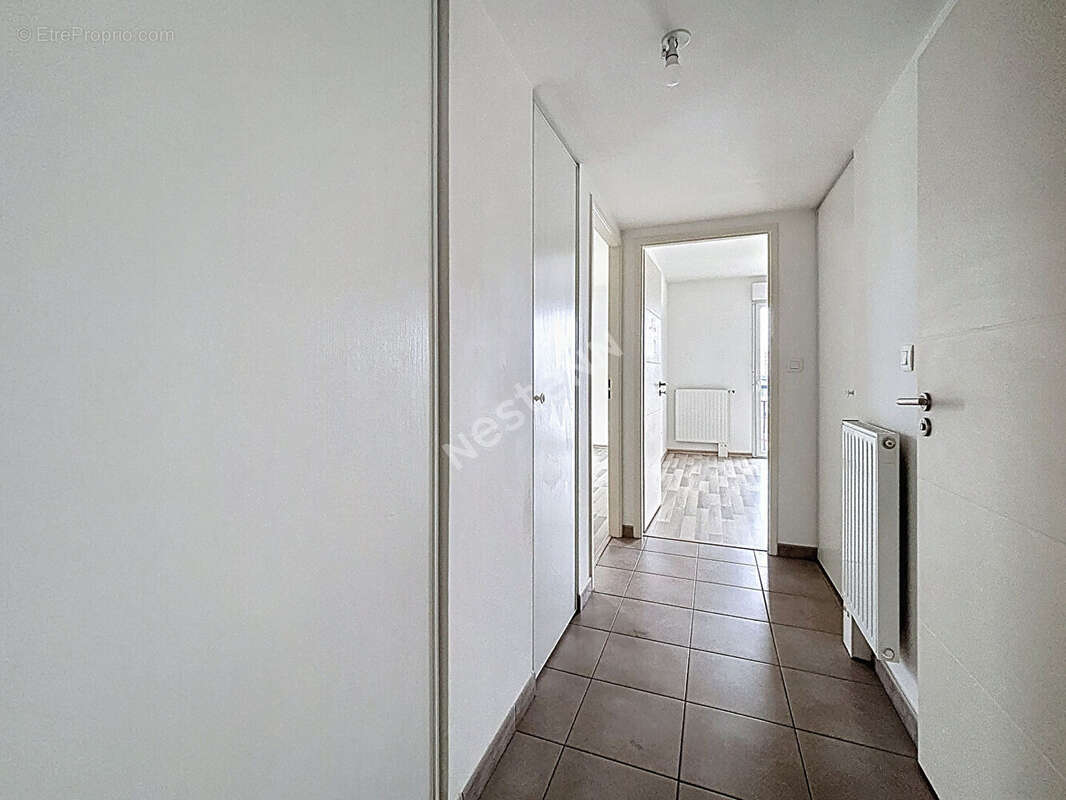 À vendre : Appartement 3 pièces à Rezé avec box et cave - secteur Pont Rousseau - photo 7