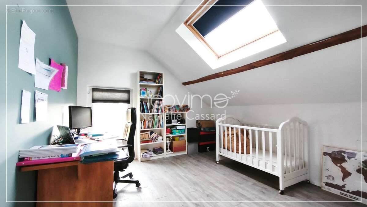 Maison en pierres de 250 m2 5 chambres sur 1850 m2 avec pisc - photo 10