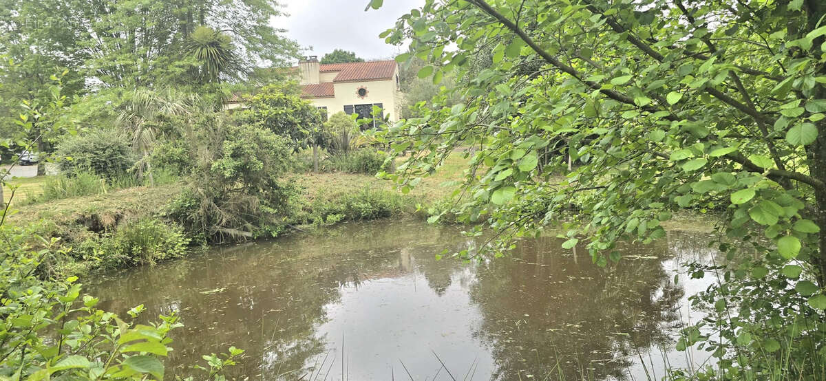 Maison à SAINT-AVAUGOURD-DES-LANDES