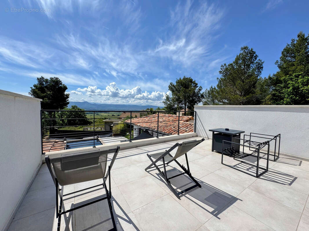 Maison à PUYLOUBIER