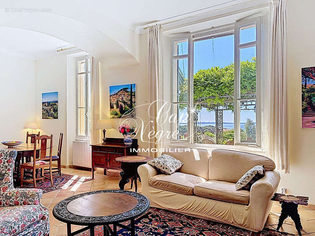 Propriete historique 10 pieces avec magnifique vue mer et jardin luxuriant - photo 10