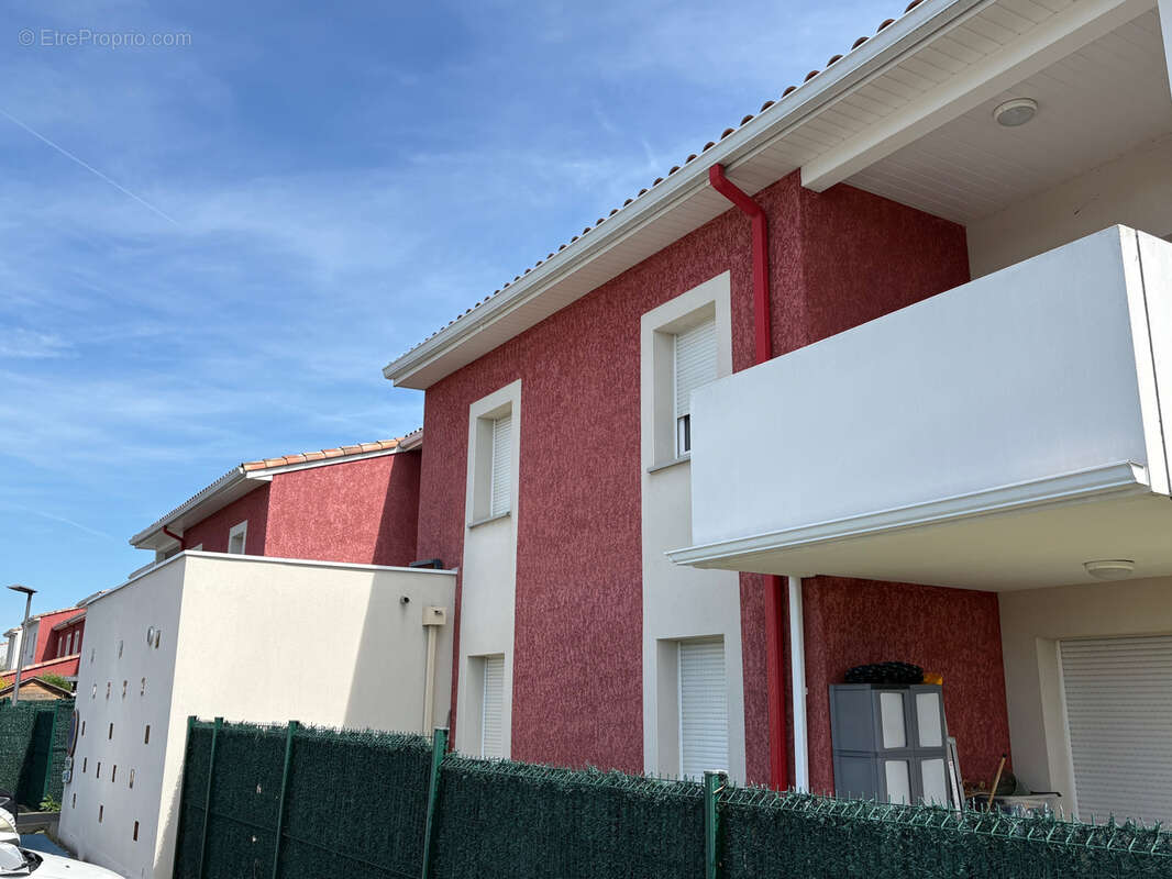 Appartement à FROUZINS