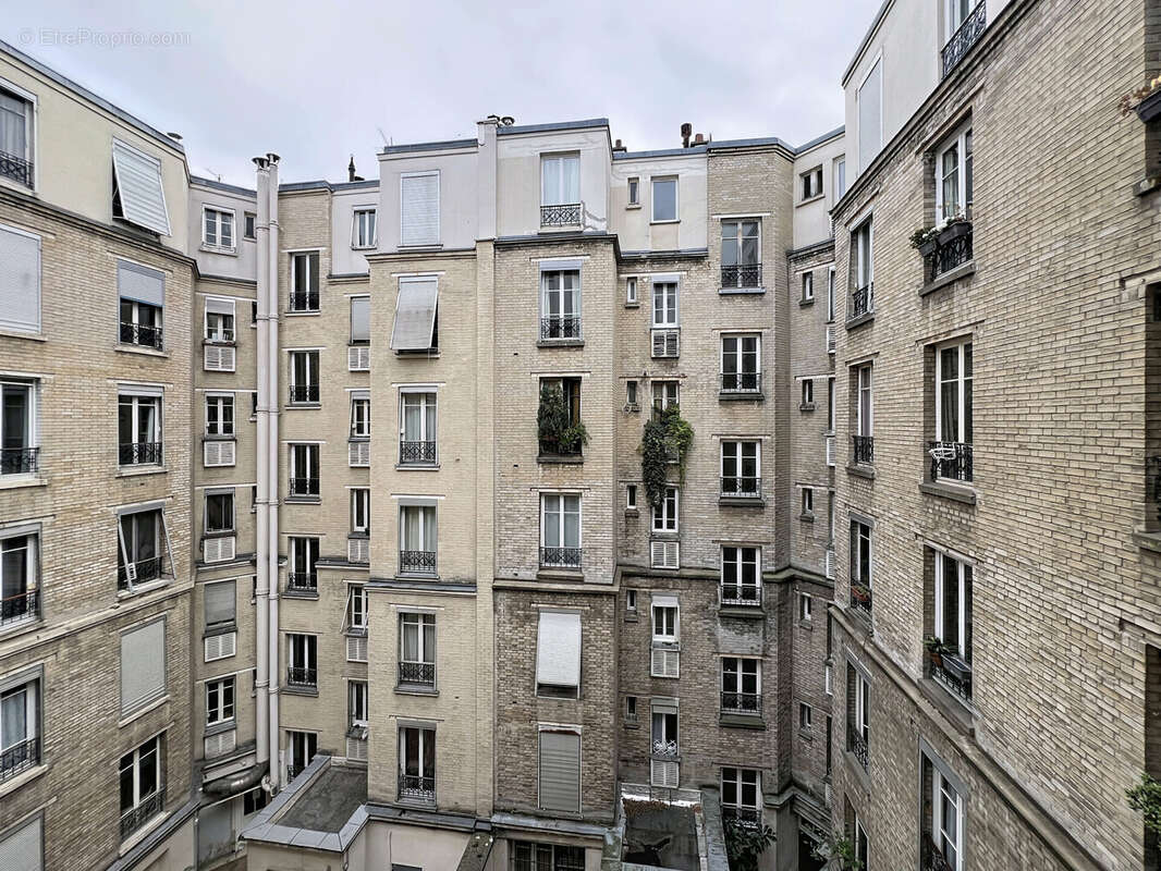 Appartement à PARIS-19E