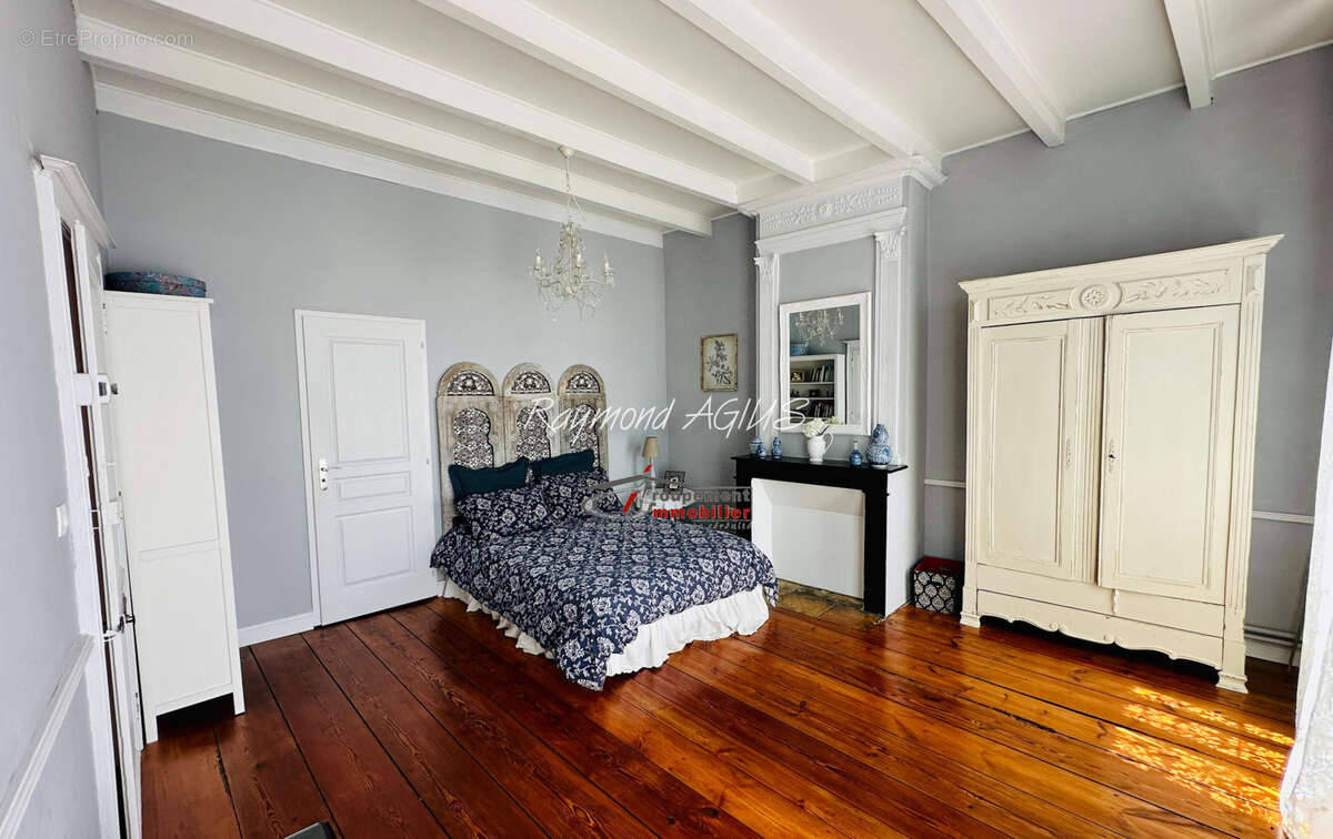 Maison à PORT-SAINTE-FOY-ET-PONCHAPT