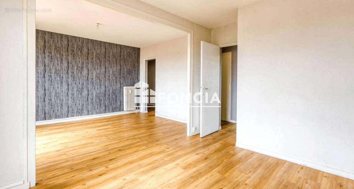 Angers proche centre ! t4 lumineux avec balcon cave et parking - photo 2