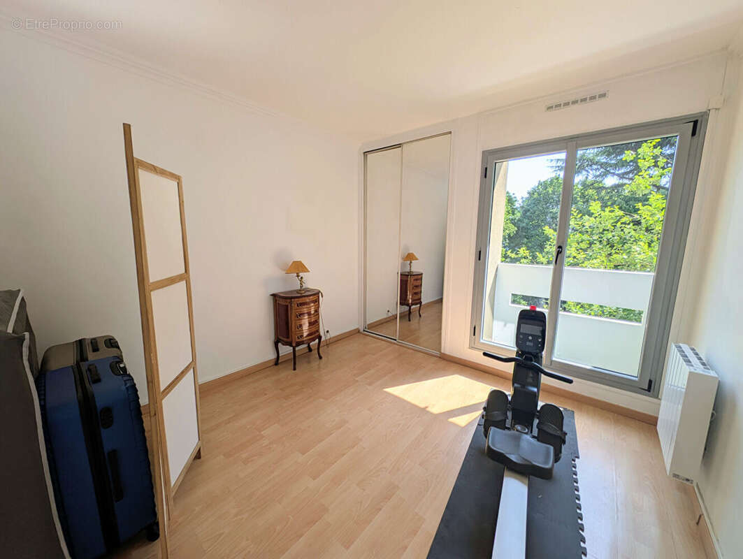 Appartement à ROSNY-SOUS-BOIS