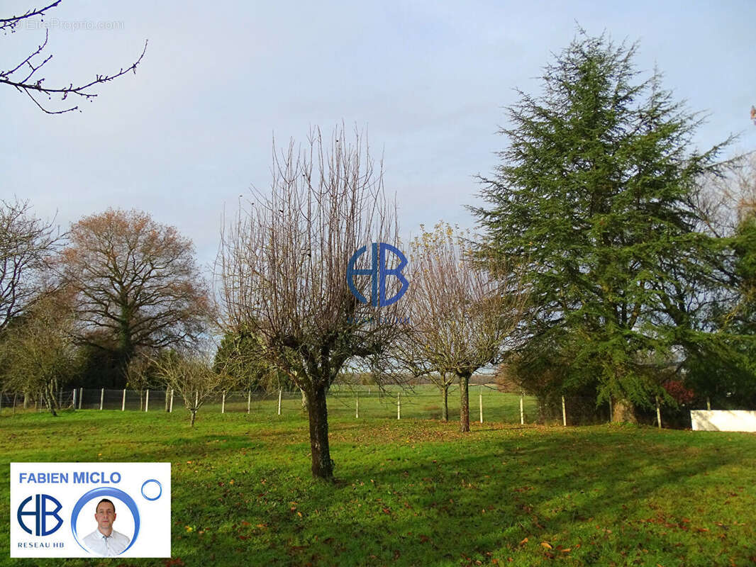 Maison à VILLETTE-SUR-AIN