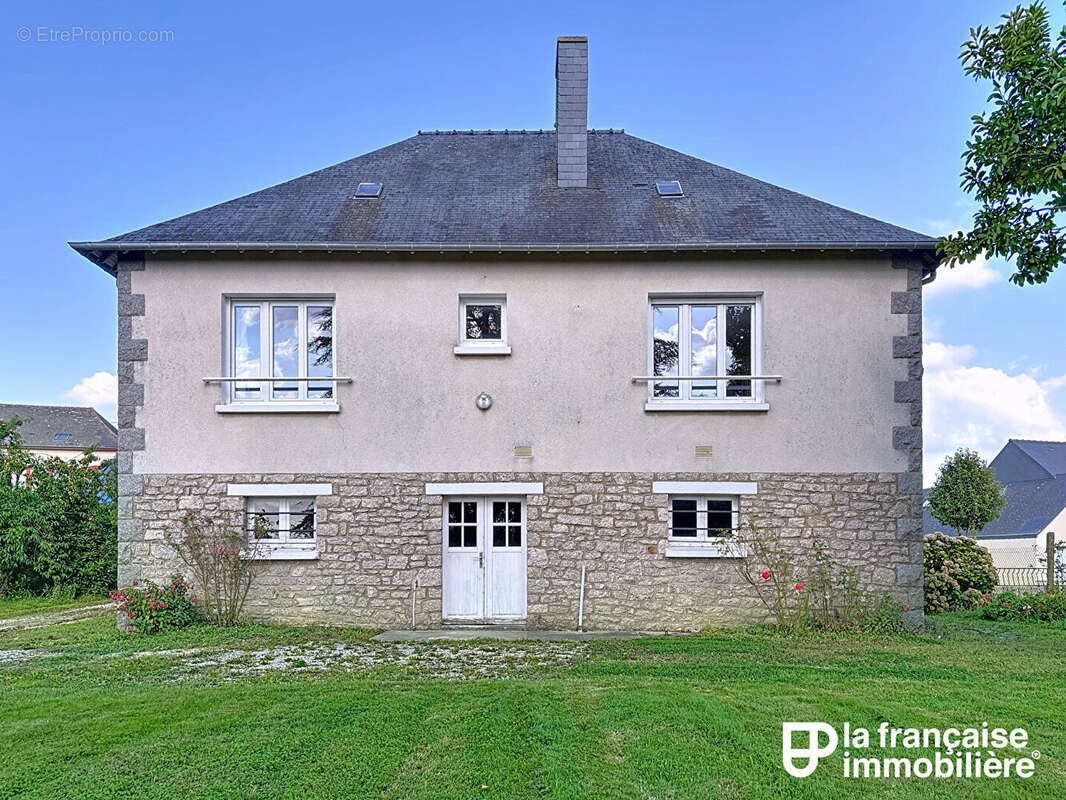 Maison à SAINT-MEEN-LE-GRAND