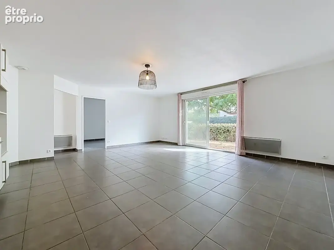 GIGNAC (34) Maison à vendre 4 pièces de plain pied 92 m2, 250 m2 de terrain, garage, parking - photo 3
