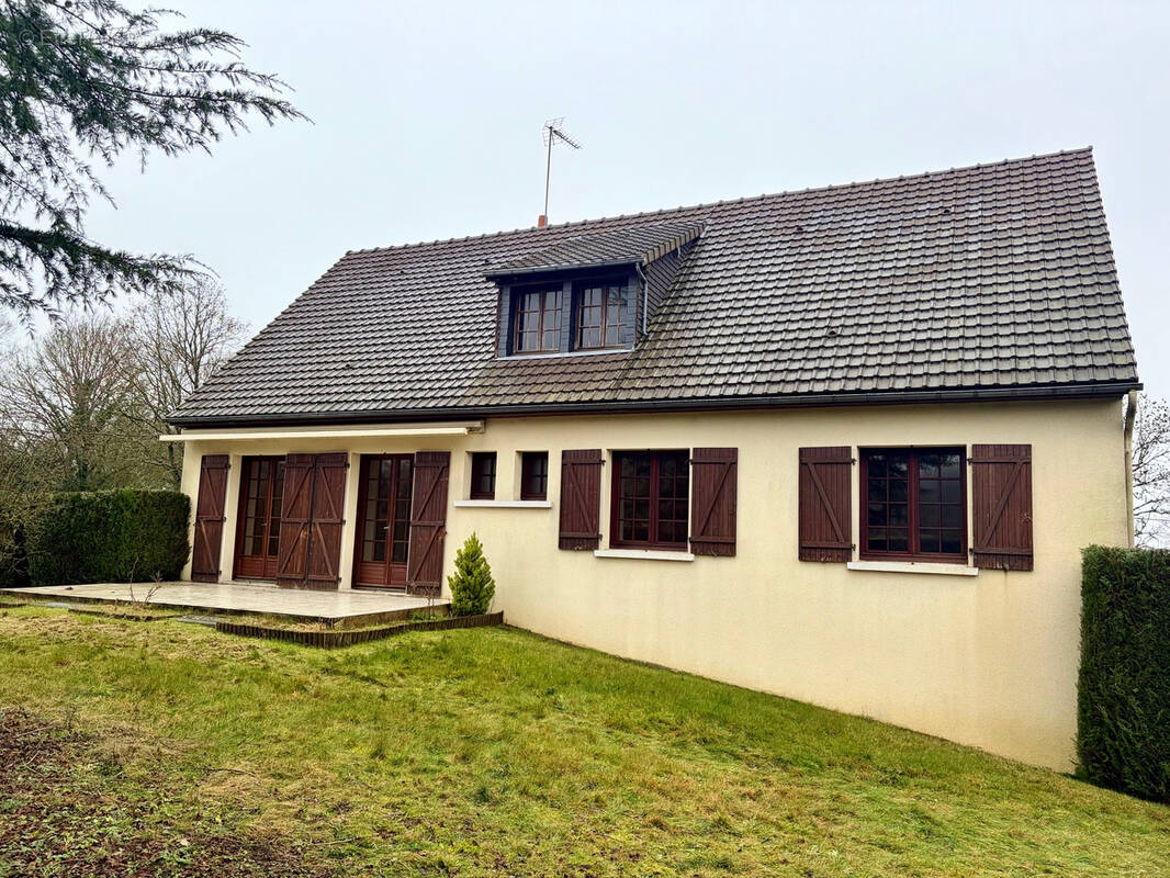 Maison à LA FRESNAYE-SUR-CHEDOUET