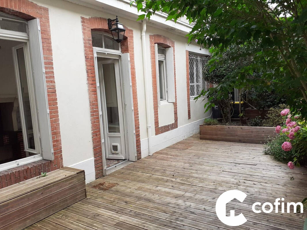 Maison 250 m² à Tarbes  - photo 7
