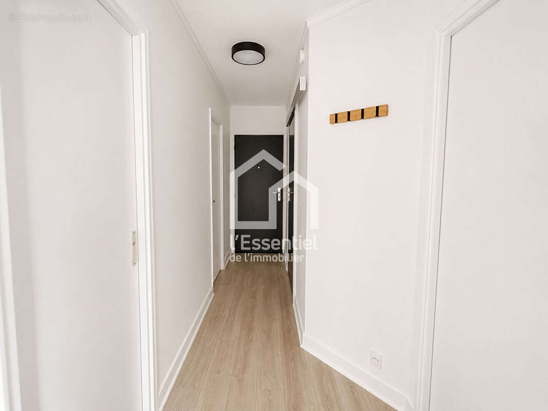 Appartement à VERNEUIL-SUR-SEINE