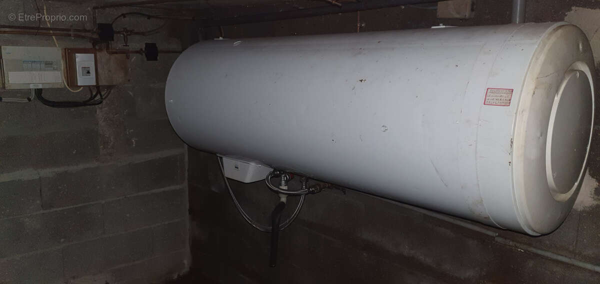 Maison à SAINT-MEME-LES-CARRIERES