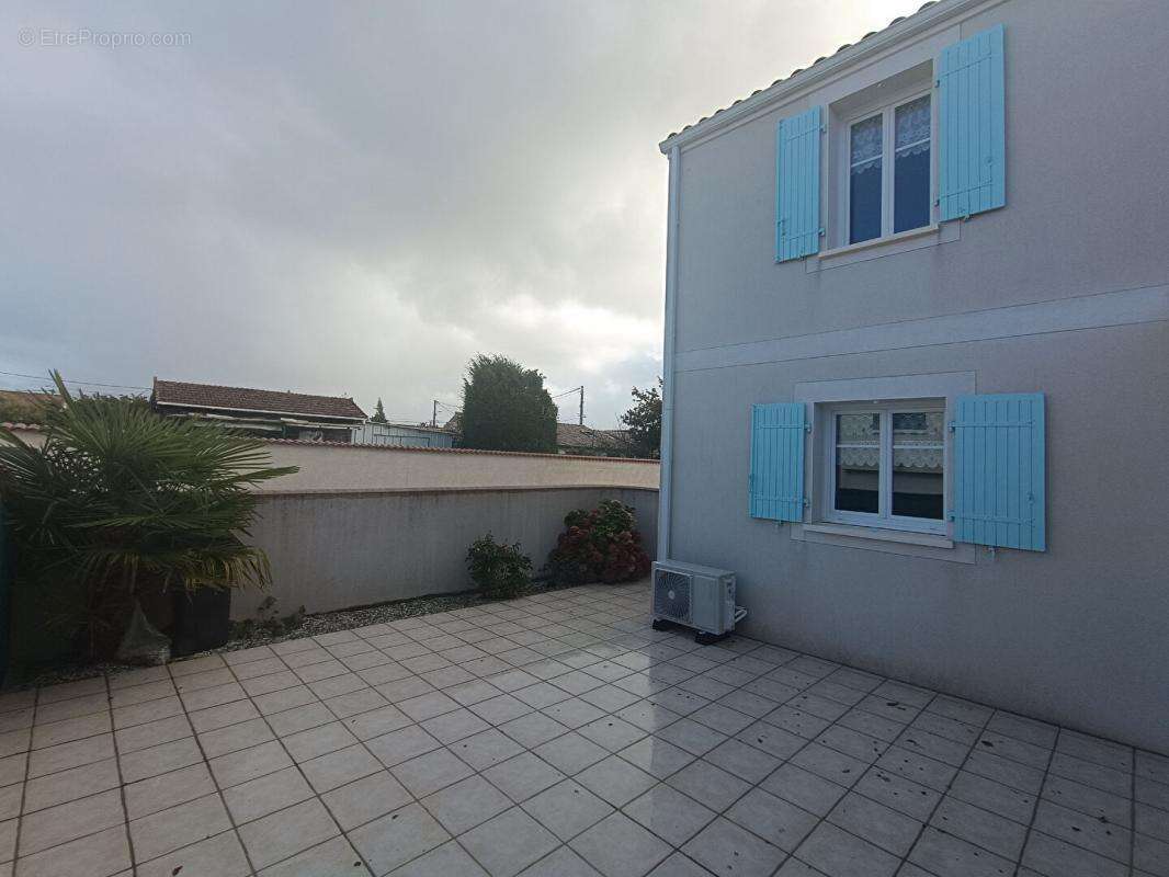 Maison à SAINT-GEORGES-DE-DIDONNE