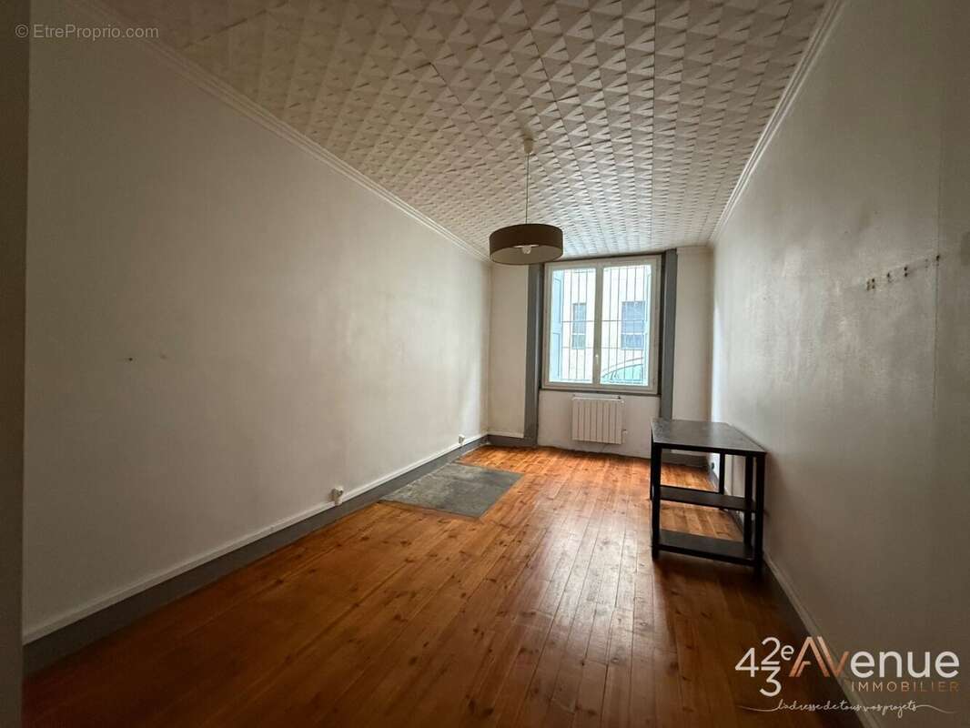 Appartement à SAINT-ETIENNE