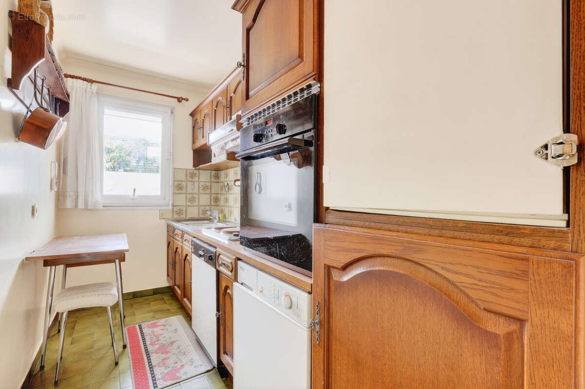 Appartement à PARIS-20E