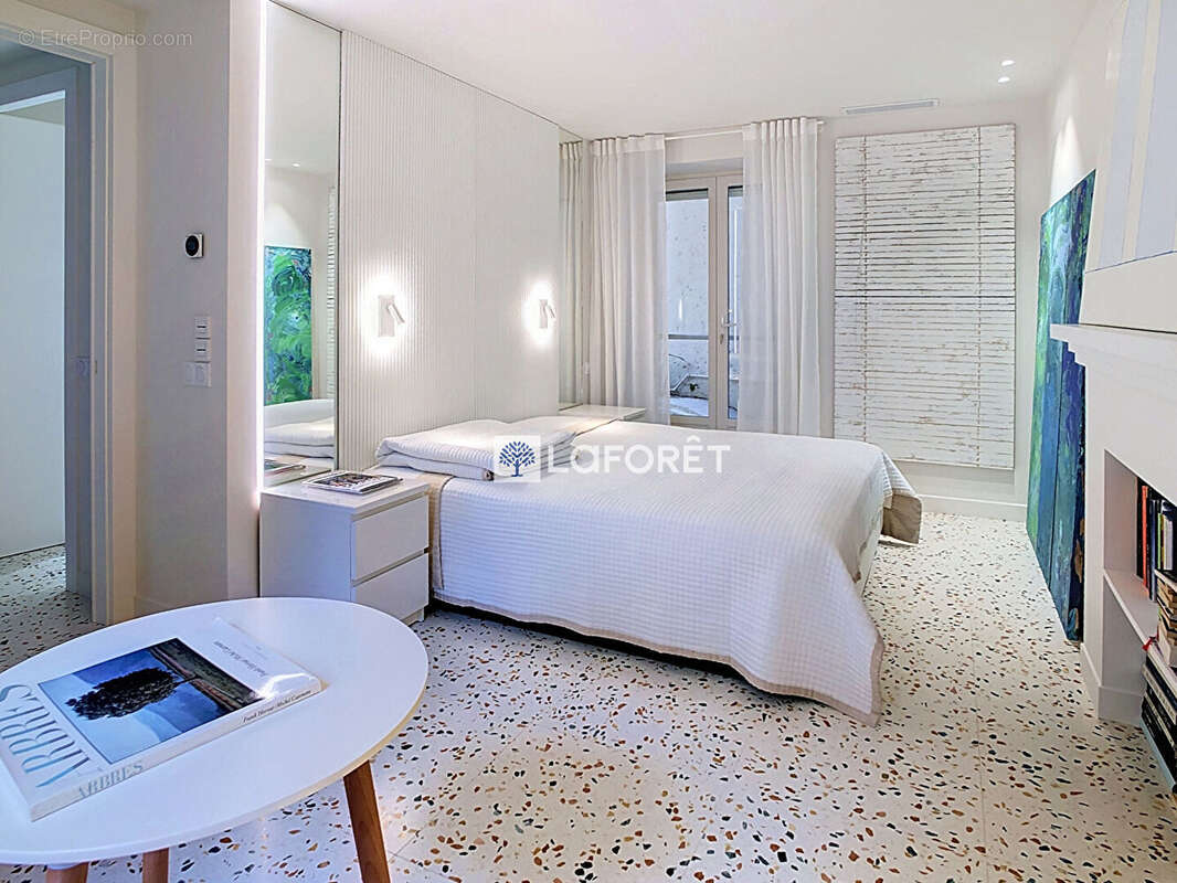 Menton 4 pièces 246 m² - Garavan - Face à la Méditerranée - photo 8