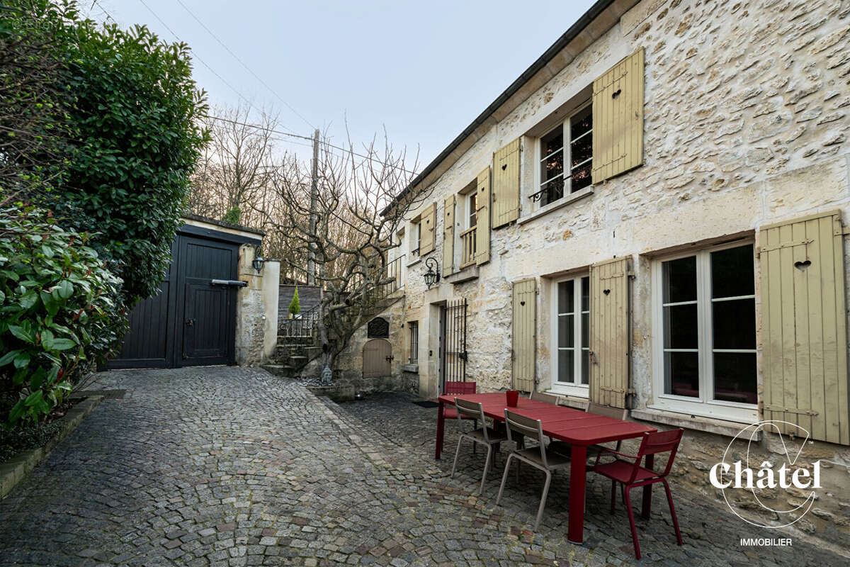Maison à PONTPOINT