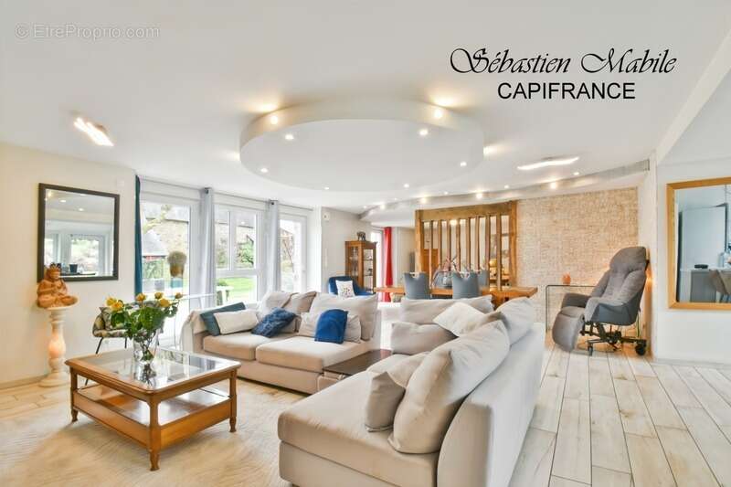 Maison à SAINT-AUBIN-DE-TERREGATTE