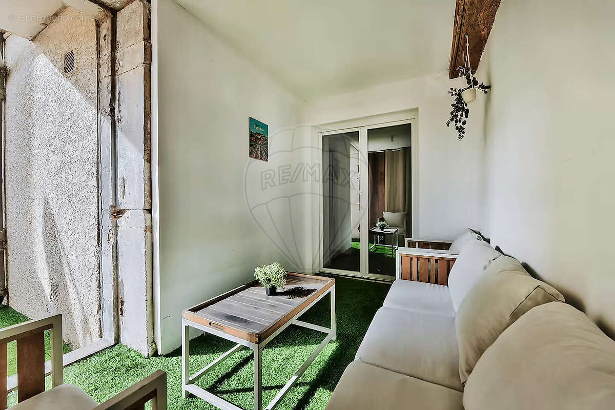 Appartement à SAINT-GEORGES-DE-RENEINS