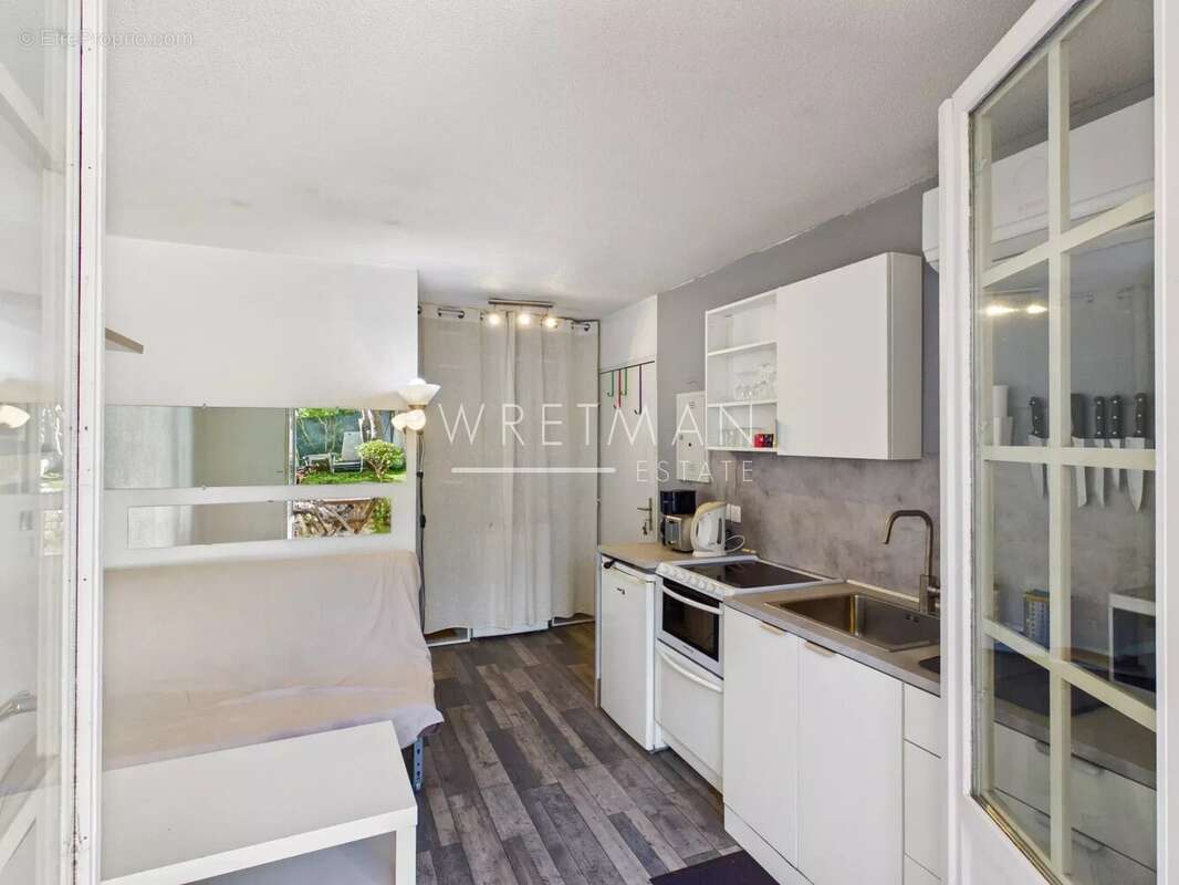 Appartement à VALLAURIS