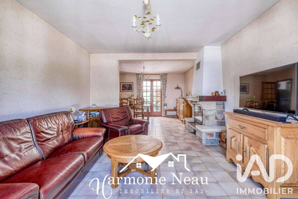 Maison 132 m² à Coubron  - photo 7