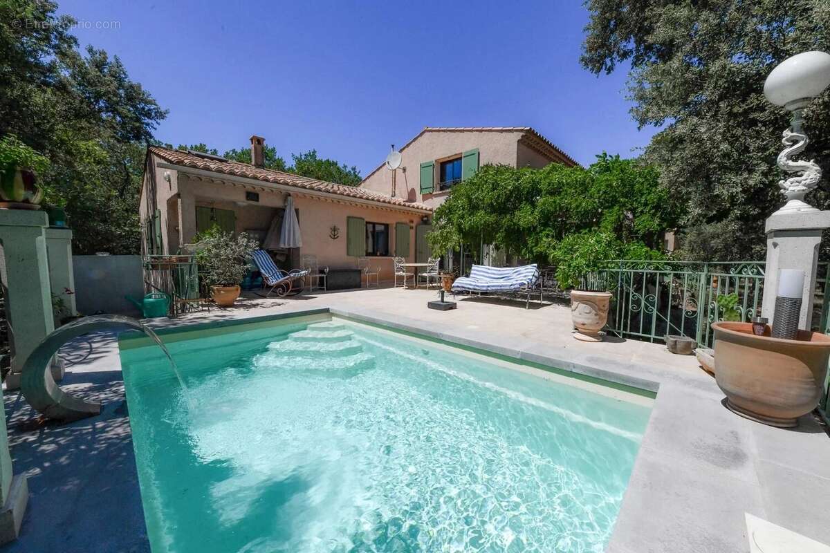 Maison méridionale de 175 m² située à 8 km d'Uzès - photo 16