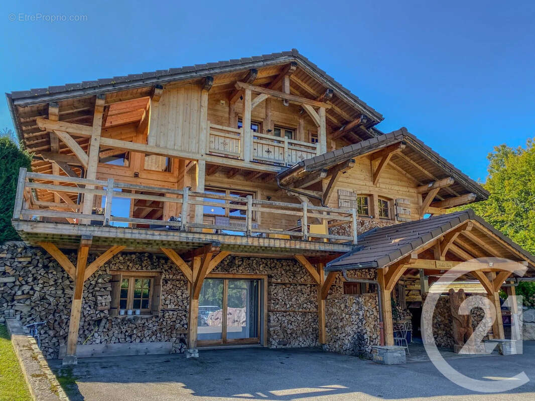 Maison à LARRINGES