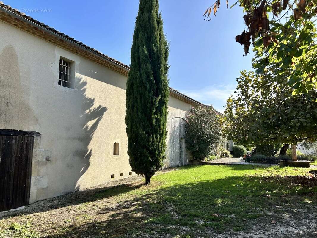 Maison à MIRAMBEAU