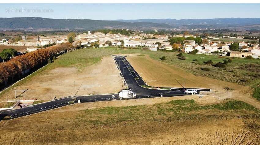 Terrain à SAINTE-VALIERE