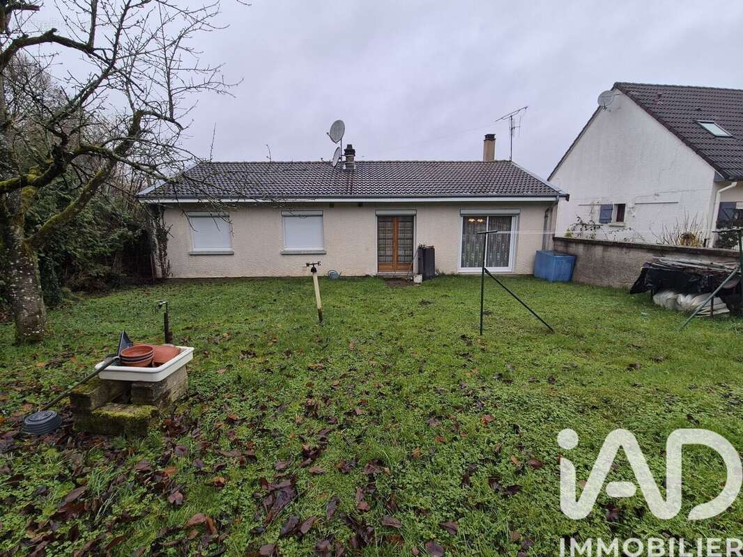 Photo 4 - Maison à ANGECOURT