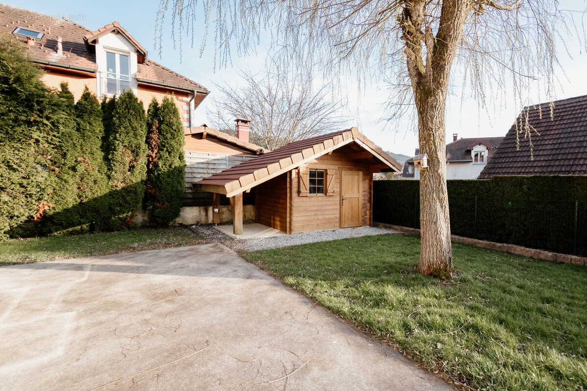 Maison à PONTARLIER